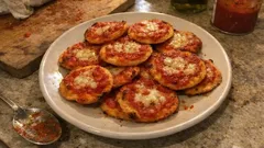 Pizzette rosse wie vom Bäcker: knusprig, dünn und einfach selbst gemacht