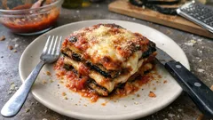 Parmigiana di melanzane: so gelingt der italienische Ofengericht-Klassiker besonders saftig