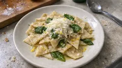 Maltagliati mit Basilikum und Sbrinz – einfach, duftig und schnell gemacht