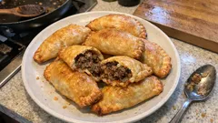 Diese Empanadas de carne gelingen knusprig und saftig – ideal für Apéro oder Znacht